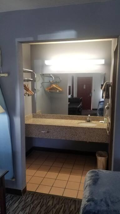 Hotel 2 Queen Beds Hotel Room 135 Booking Stillwater Exterior foto